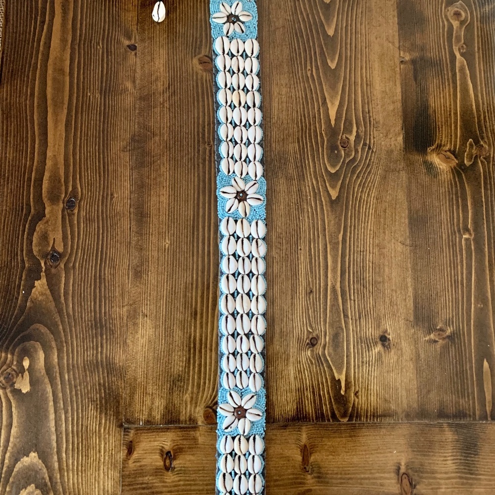 African Beaded Shell Belt - Picture 4 of 5
